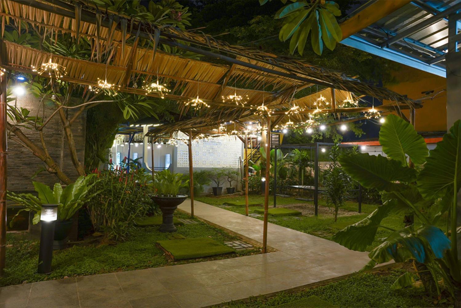 Batiqa Hotel Palembang Buitenkant foto